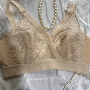 Vintage Lingerie Lace Bra/36D/LIKE NEW /Vintage Lingerie